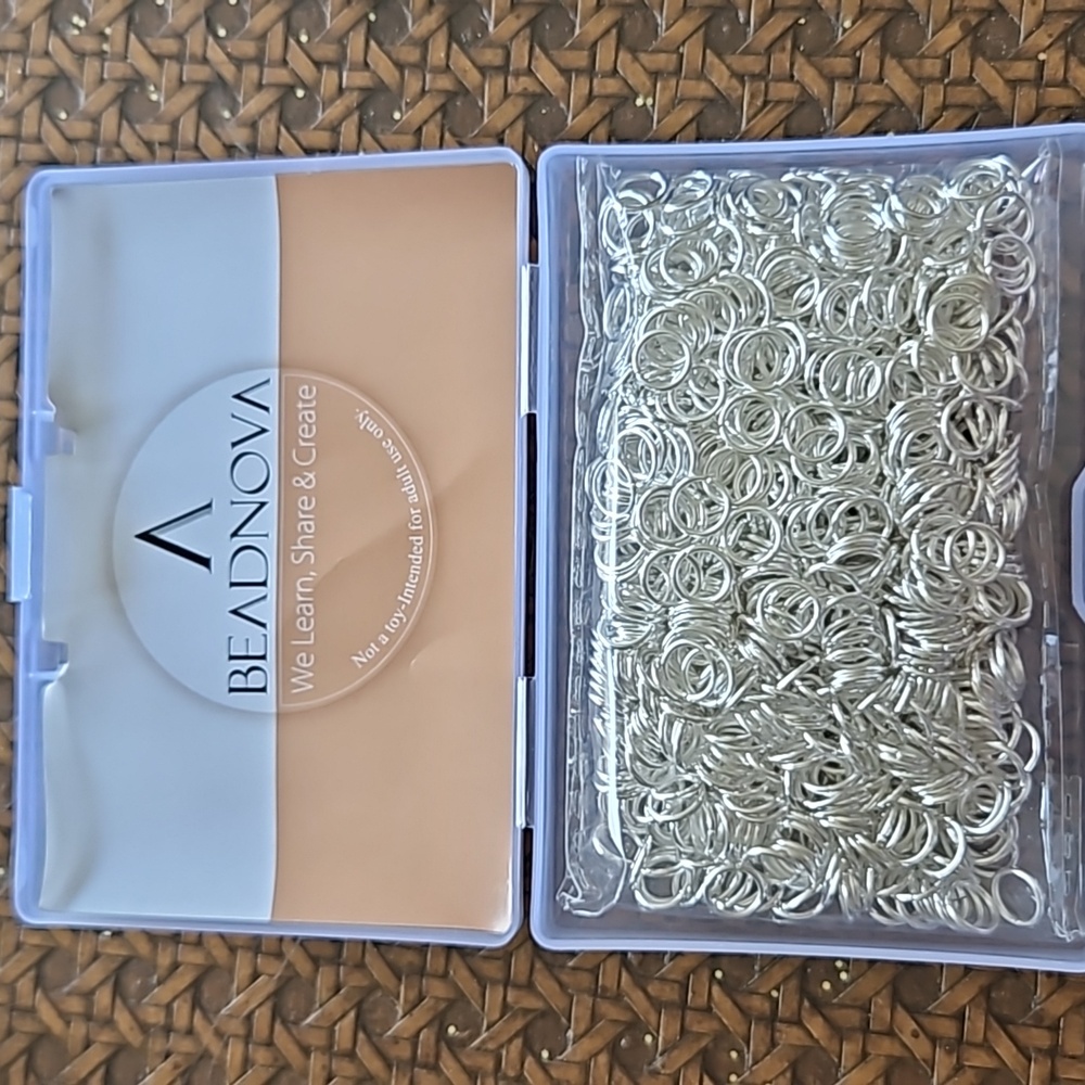 Beadnova Open Jump Rings - Picture 4 of 6